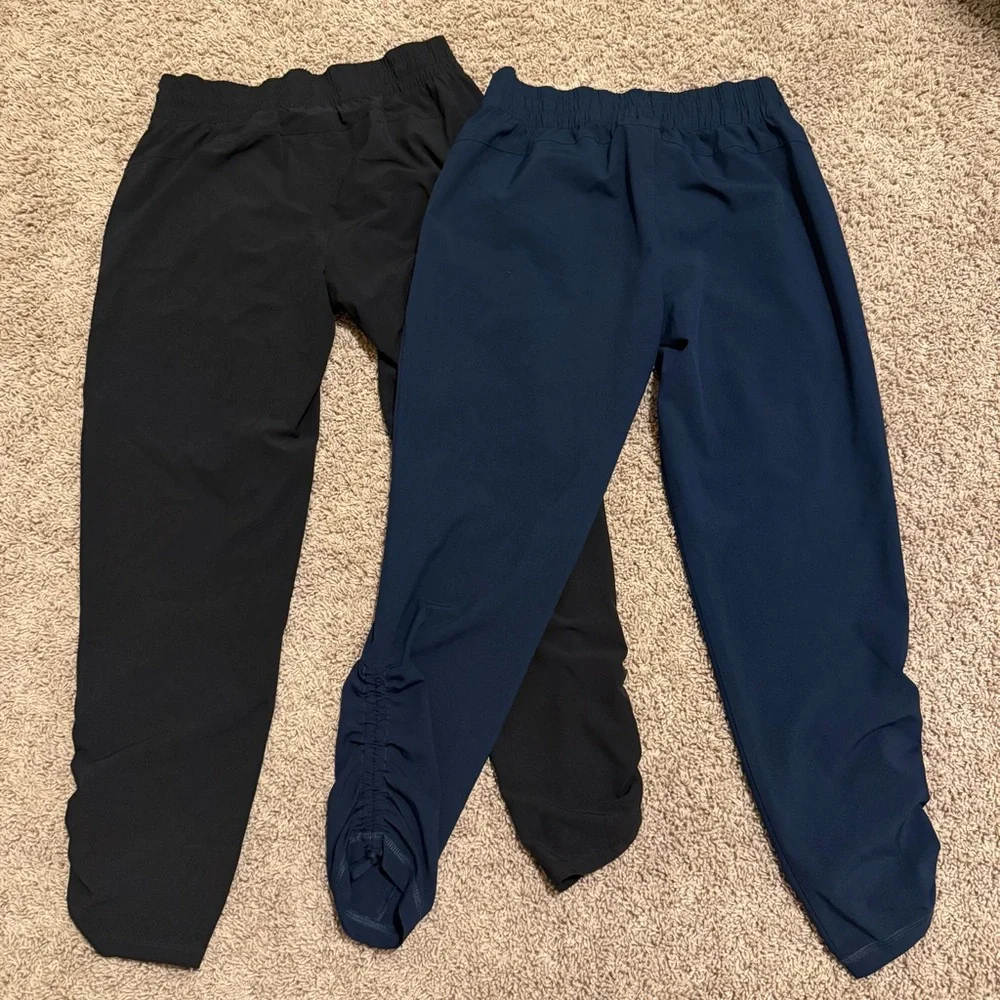 CALIA Journey Ruched Pants - 2 Pairs - Both Size Small - Picture 5 of 8